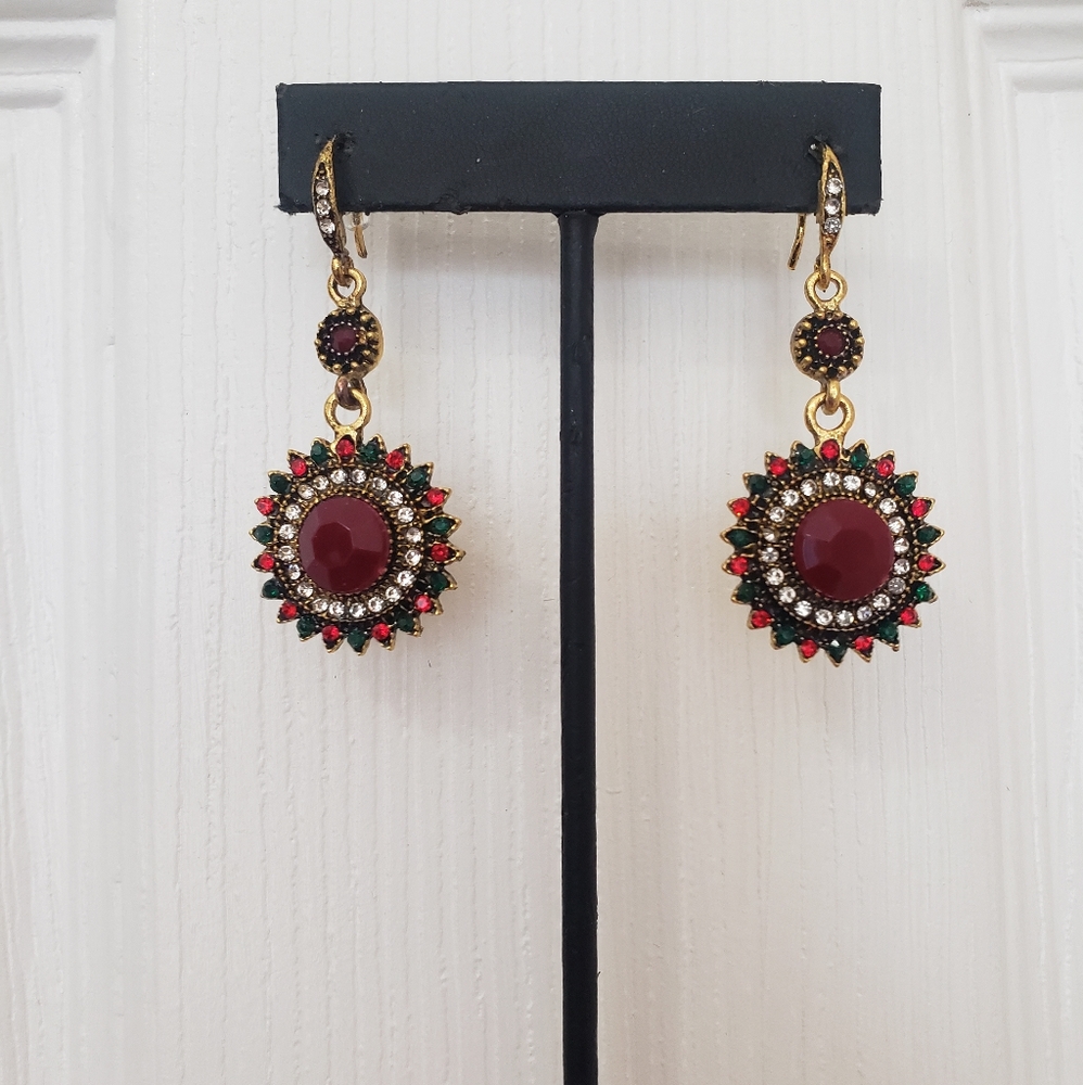 NWT statement earings π - Picture 3 of 4